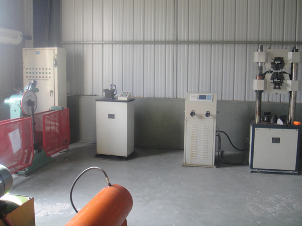 力学性能实验室